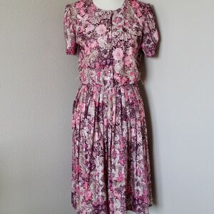 Vintage Pink & Purple Floral Print Pleated Dress